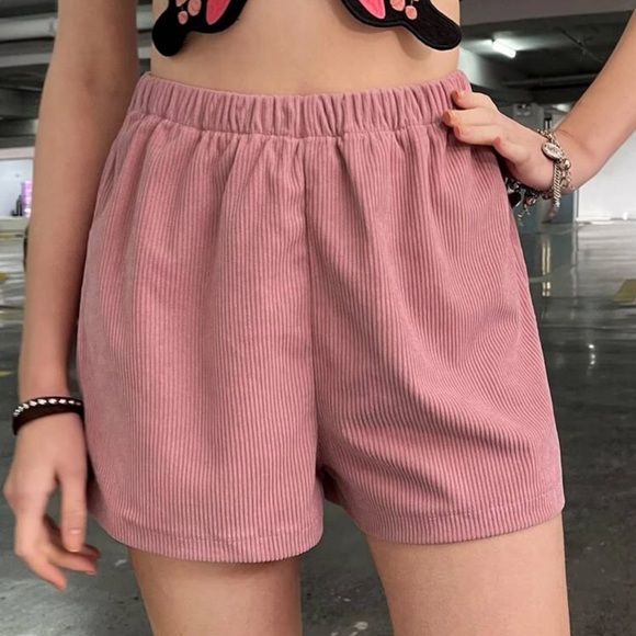 Solid Elastic Waist Corduroy Shorts - Picture 6 of 8